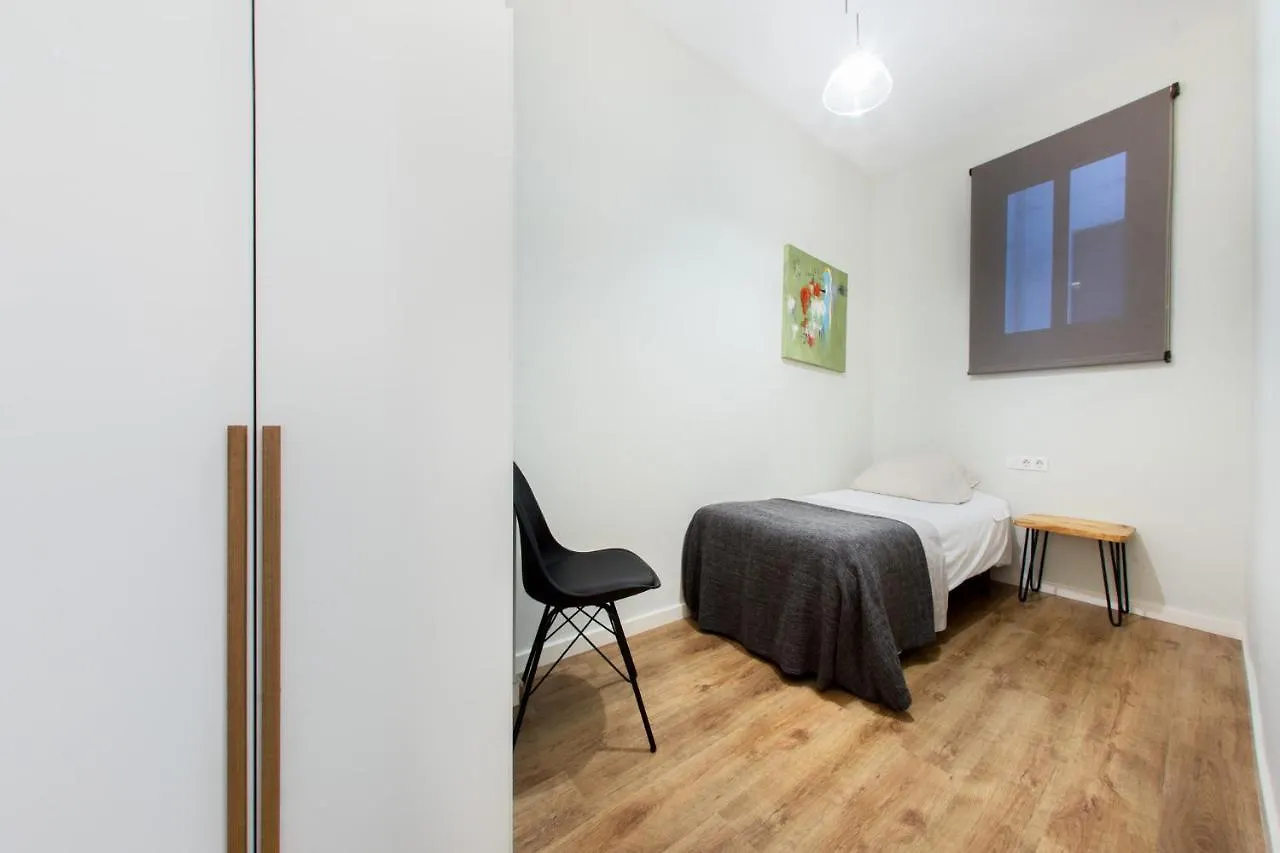 Apartment Friendly Rentals Ramblas Boqueria Barcelona Spain