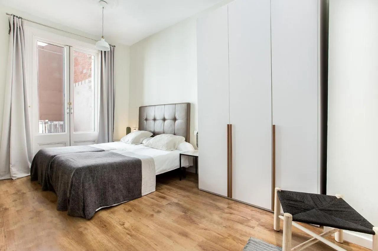 Friendly Rentals Ramblas Boqueria Barcelona Apartment