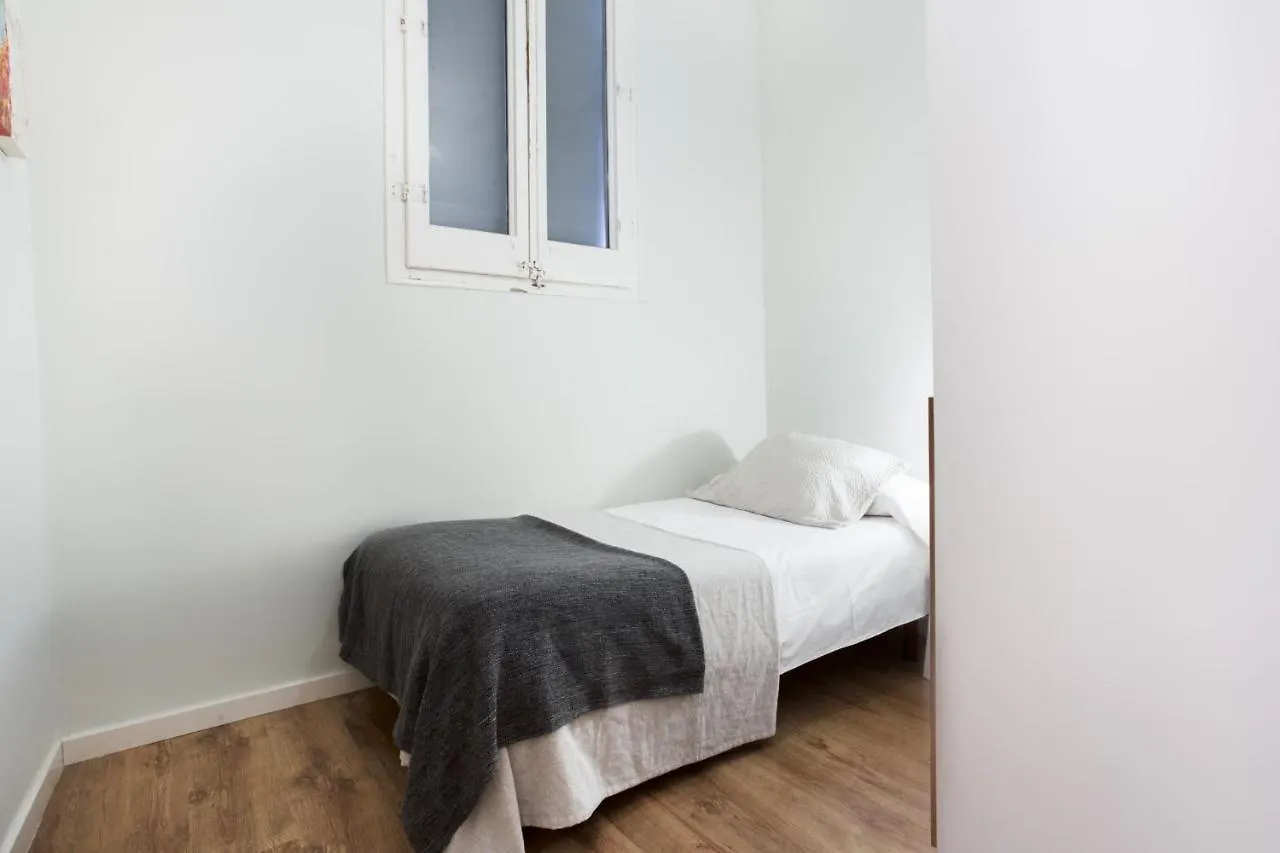 Friendly Rentals Ramblas Boqueria Barcelona Apartment