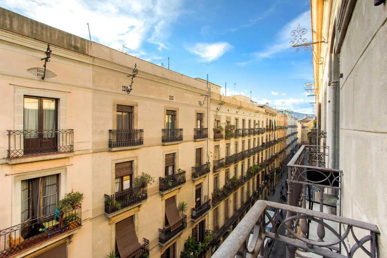 Friendly Rentals Ramblas Boqueria Barcelona Apartment